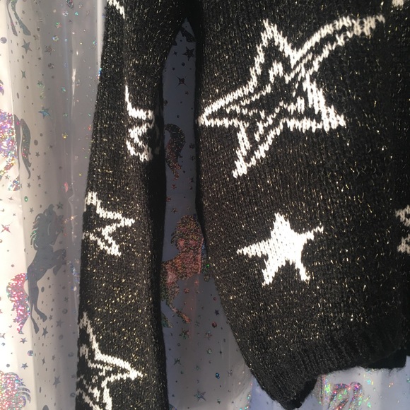 Winter group embroidered sweater size junior M/m - Picture 3 of 6